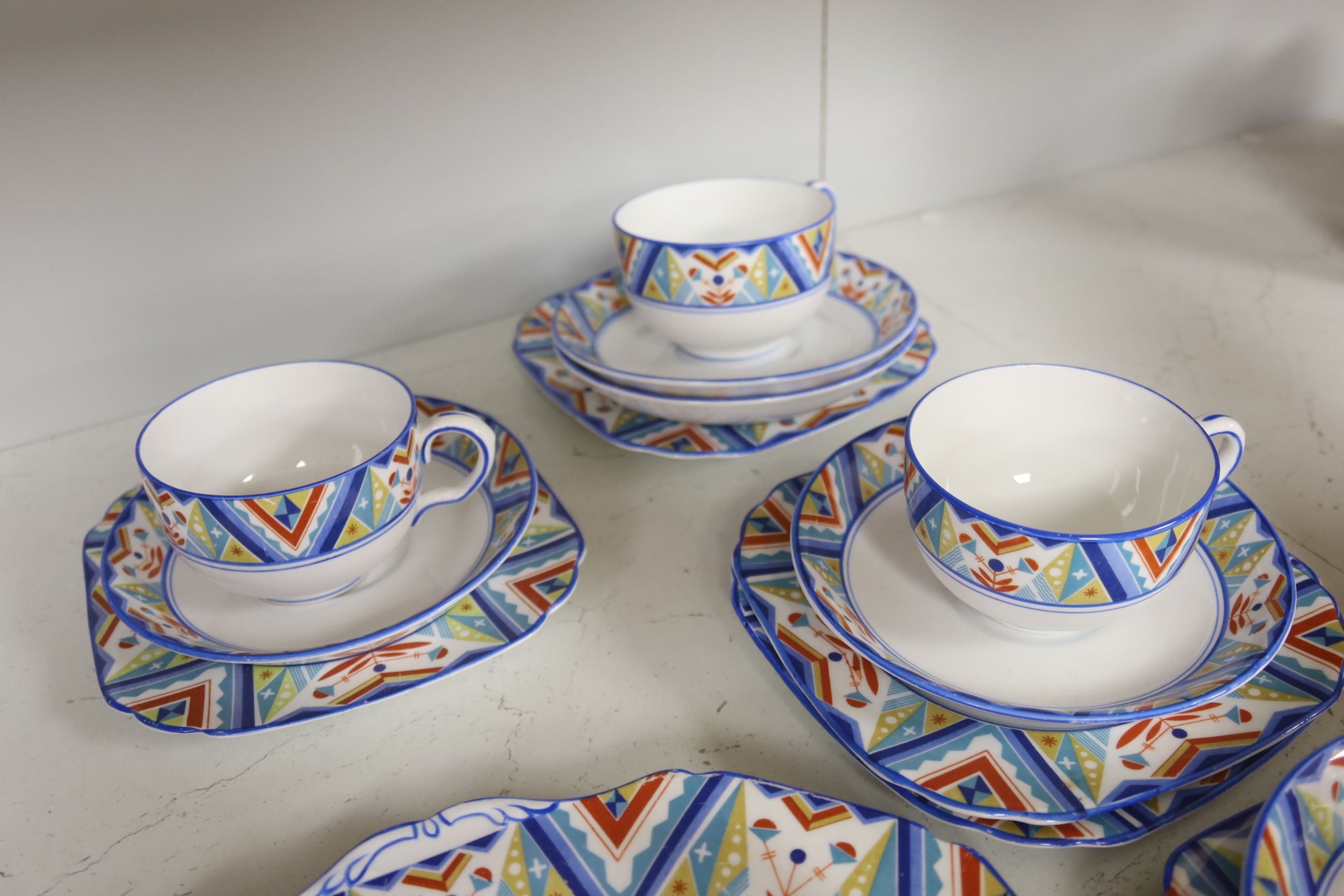 An Art Deco 'Gay' Grosvenor china 